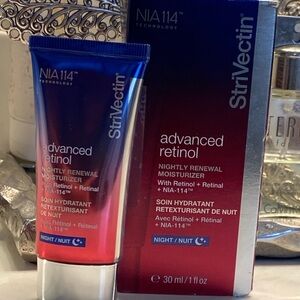 StriVectin Advanced Retinol Nightly Renewal Moisturizer - Red and Blue